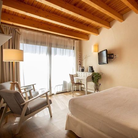 Hotel Boutique Niu De Sol - Designed For Adults Palau Saverdera ภายนอก รูปภาพ