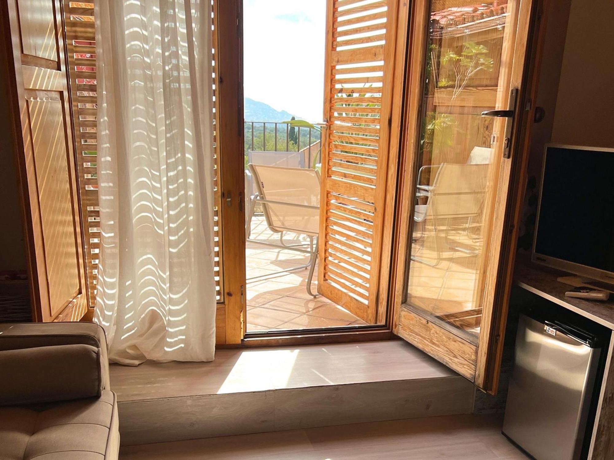 Hotel Boutique Niu De Sol - Designed For Adults Palau Saverdera ภายนอก รูปภาพ