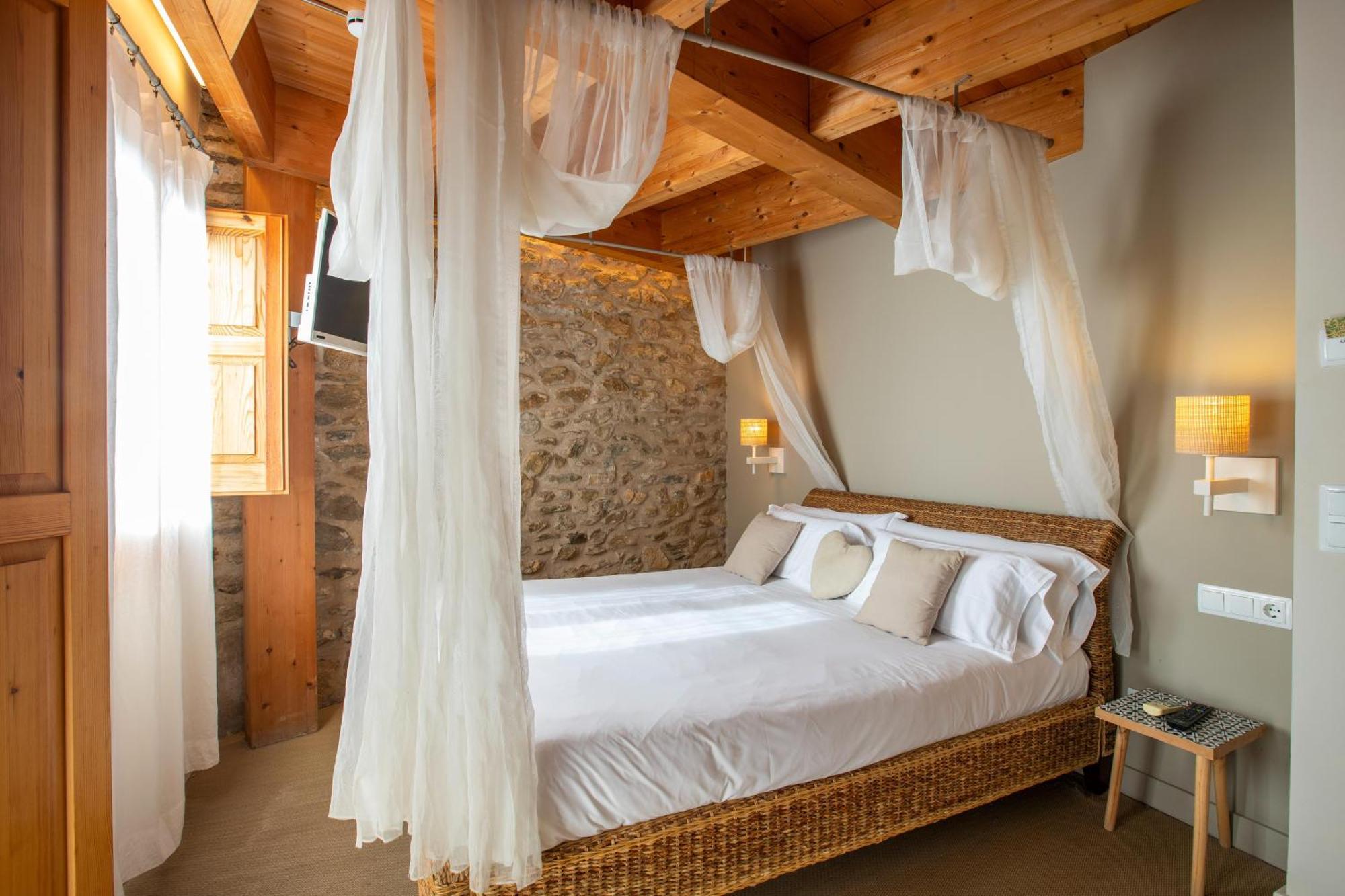 Hotel Boutique Niu De Sol - Designed For Adults Palau Saverdera ภายนอก รูปภาพ