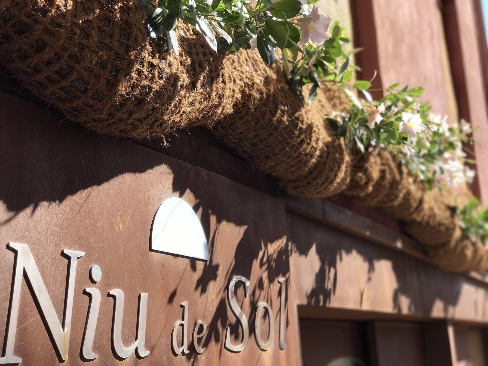 Hotel Boutique Niu De Sol - Designed For Adults Palau Saverdera ภายนอก รูปภาพ