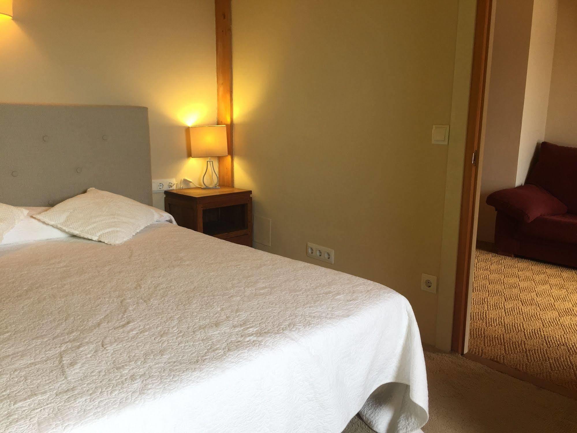Hotel Boutique Niu De Sol - Designed For Adults Palau Saverdera ภายนอก รูปภาพ